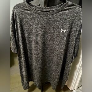 Women’s Under Armour Gray Short Sleeve Tee Moisture-Wicking